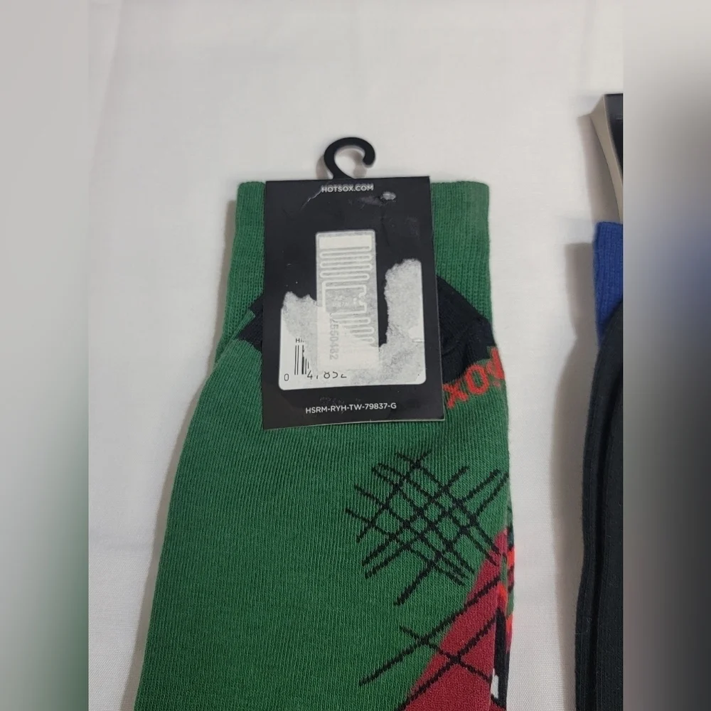 Hot Sox Artists Series 2 Pair Of  Men's Size 10-13‎ Socks